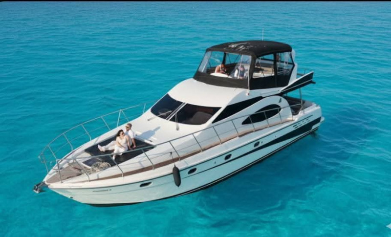 2002 Azimut 52 FLY